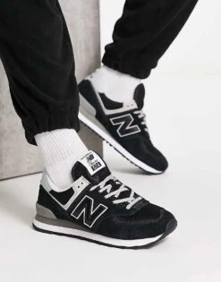 New Balance 574 Trainers In Black For Unisex