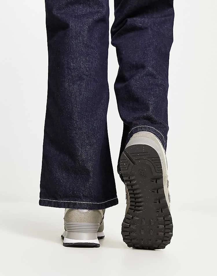 New Balance 574 Sneakers In Grey For Unisex 4 New Balance 574 Sneakers In Grey For Unisex - Image 2