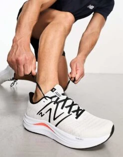 New Balance FCPR Trainers In White For Men 11 New Balance FCPR Trainers In White For Men -New Balance Shop 203664025 1 white 1