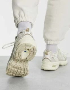 New Balance 530 Trainers In Oatmeal For Unisex -New Balance Shop 204470623 3