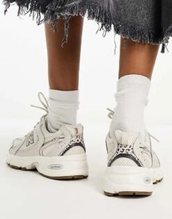 New Balance 530 Trainers In Beige And Leopard Print For Unisex 9 New Balance 530 Trainers In Beige And Leopard Print For Unisex -New Balance Shop 204936388 3