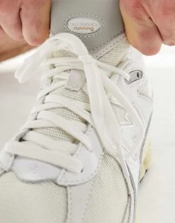 New Balance 2002 Leather Trainers In White For Unisex -New Balance Shop 205337533 4