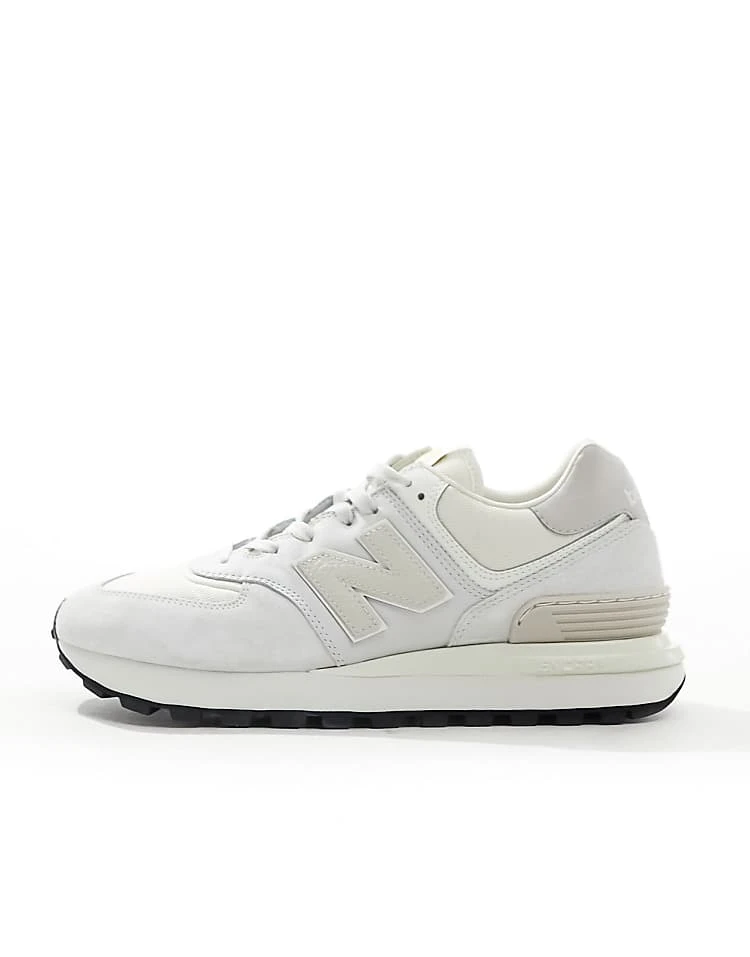 New Balance 574 Trainers In Light Grey For Unisex 7 New Balance 574 Trainers In Light Grey For Unisex - Image 5