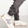 New Balance 327 Trainers In White & Grey For Unisex