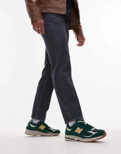 New Balance 2002 Collegiate Trainers In Green And Gold Exclusive At ASOS For Unisex Dark Green -New Balance Shop 205433997 5