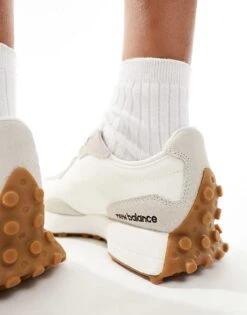 New Balance 327 Trainers With Gum Sole In White And Black For Unisex -New Balance Shop 205508906 3