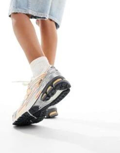 New Balance 1906 Trainers In Silver And Neon Orange - Exclusive To ASOS For Unisex -New Balance Shop 205663920 3