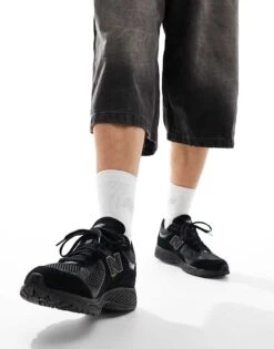 New Balance 2002 Trainers In Triple Black For Unisex -New Balance Shop 206019552 4