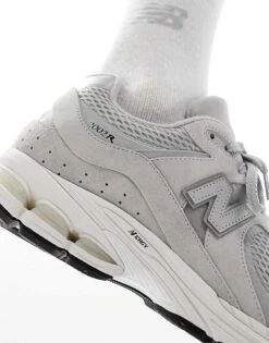 New Balance 2002 Trainers In Light Grey For Unisex 11 New Balance 2002 Trainers In Light Grey For Unisex -New Balance Shop 206019731 4