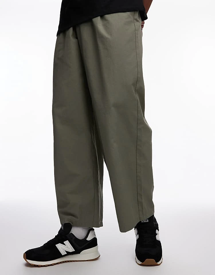 New Balance 574 Trainers In Black And White For Unisex 3 New Balance 574 Trainers In Black And White For Unisex