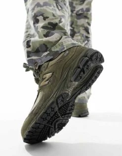 New Balance 2002 Trainers In Khaki For Unisex -New Balance Shop 206019851 3