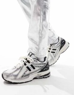 New Balance 1906 Trainers In White And Silver For Men 13 New Balance 1906 Trainers In White And Silver For Men -New Balance Shop 206019866 1 white 1