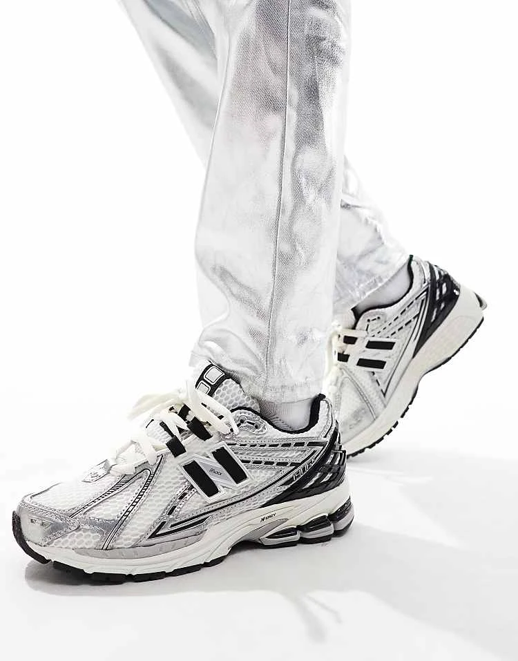 New Balance 1906 Trainers In White And Silver For Men 8 New Balance 1906 Trainers In White And Silver For Men - Image 6