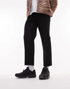 New Balance 610 Trainers In Black For Unisex -New Balance Shop 206020041 5