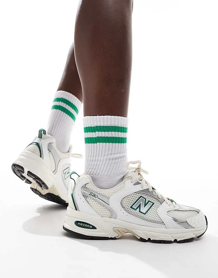 New Balance 530 Trainers In White & Green For Unisex 8 New Balance 530 Trainers In White & Green For Unisex - Image 6
