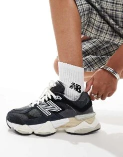New Balance 9060 Trainers In Black And Silver For Unisex -New Balance Shop 206021575 3