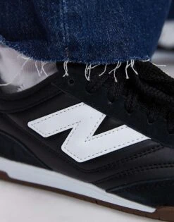 New Balance RC42 Trainers In Black For Unisex -New Balance Shop 206021648 5