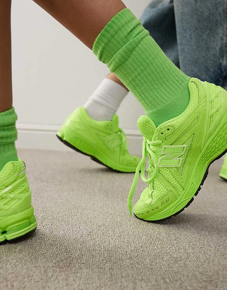 New Balance 1906 Trainers In Neon Green - Exclusive To ASOS For Unisex 5 New Balance 1906 Trainers In Neon Green - Exclusive To ASOS For Unisex - Image 3