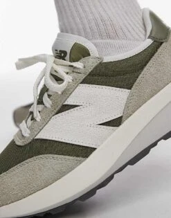 New Balance 370 Trainers In Green For Unisex -New Balance Shop 206661921 3