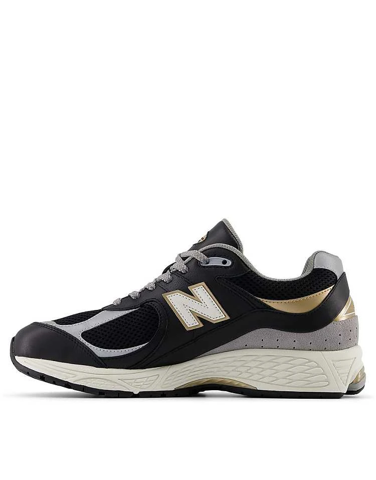 New Balance 2002r Trainers In Black For Men 4 New Balance 2002r Trainers In Black For Men - Image 2