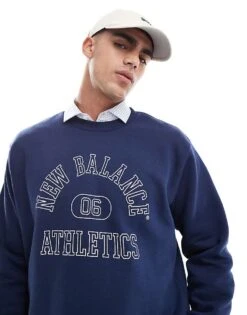 New Balance Graphic Crew In Nb Navy For Men