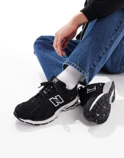 New Balance 1906R Trainers In Black For Men