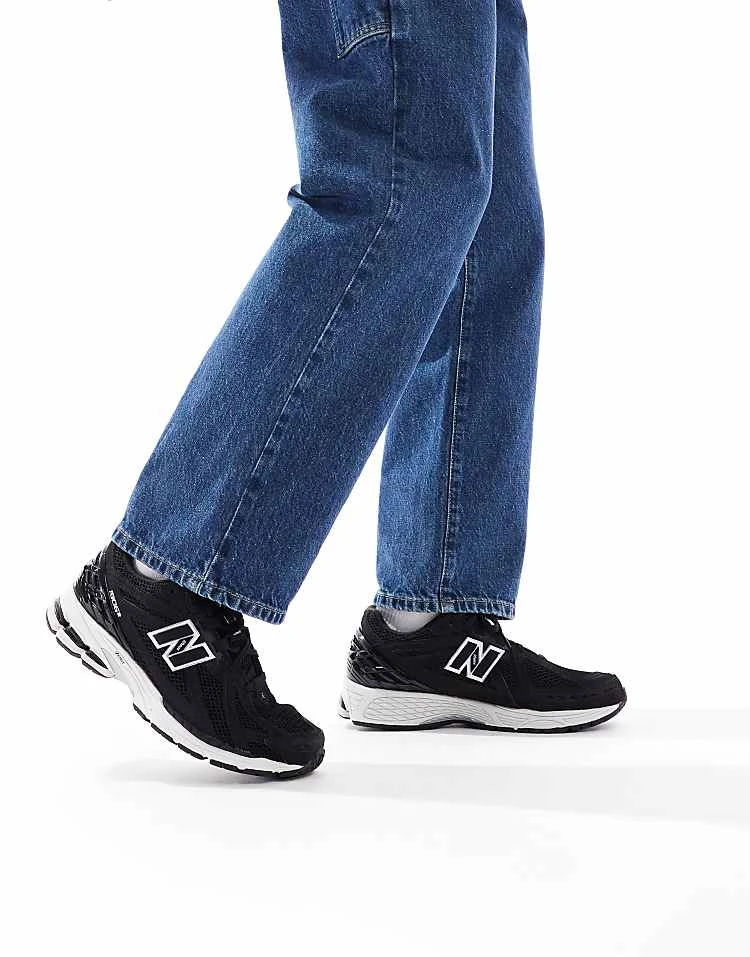 New Balance 1906R Trainers In Black For Men 5 New Balance 1906R Trainers In Black For Men - Image 3