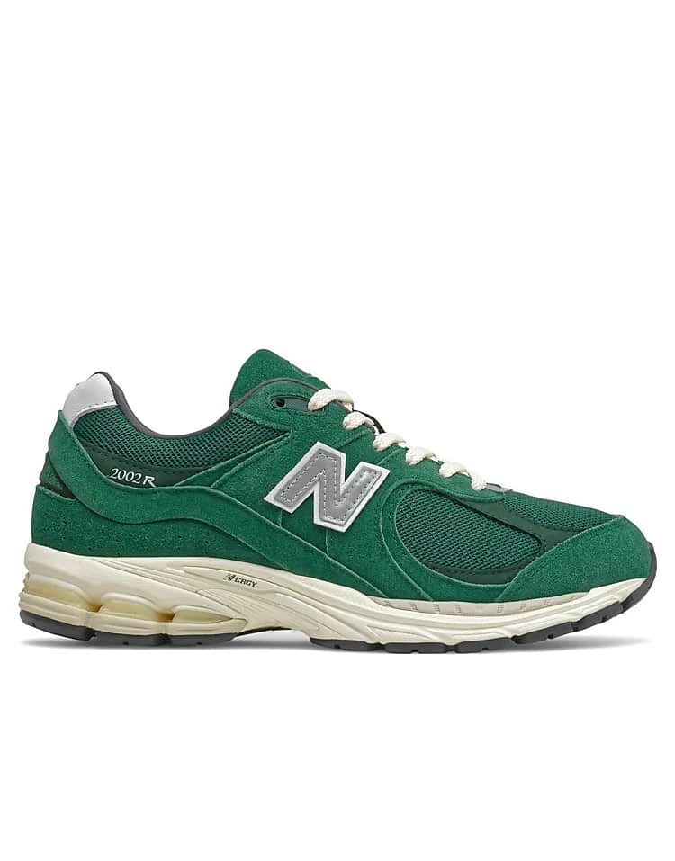 New Balance 2002r Trainers In Green For Men 7 New Balance 2002r Trainers In Green For Men - Image 5