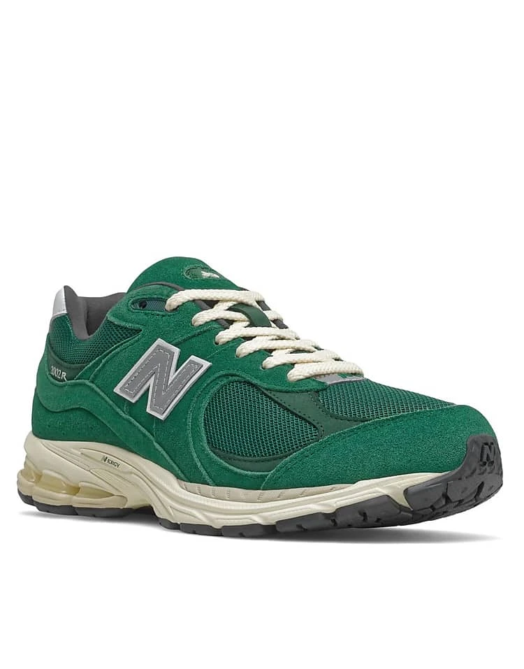 New Balance 2002r Trainers In Green For Men 4 New Balance 2002r Trainers In Green For Men - Image 2