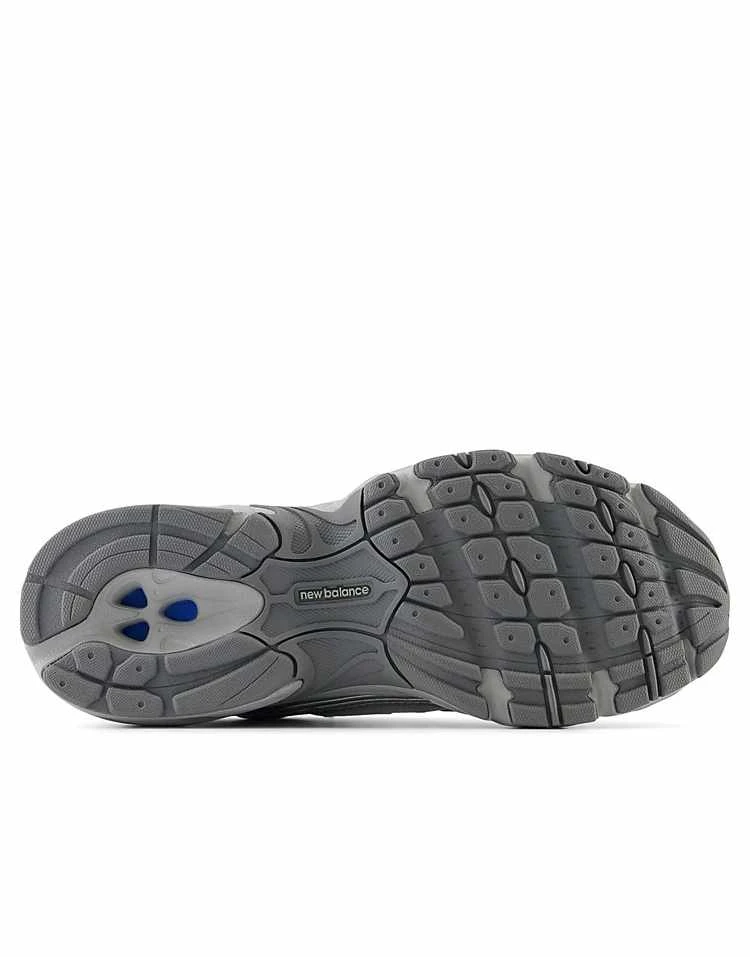 New Balance 530 Trainers With Polka Dot Detail In Silver Grey For Unisex 6 New Balance 530 Trainers With Polka Dot Detail In Silver Grey For Unisex - Image 4