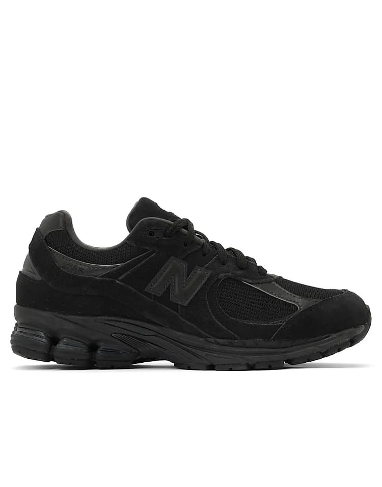 New Balance 2002r Trainers In Black For Unisex 4 New Balance 2002r Trainers In Black For Unisex - Image 2
