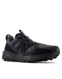New Balance Tektrel Trainers In Black For Men