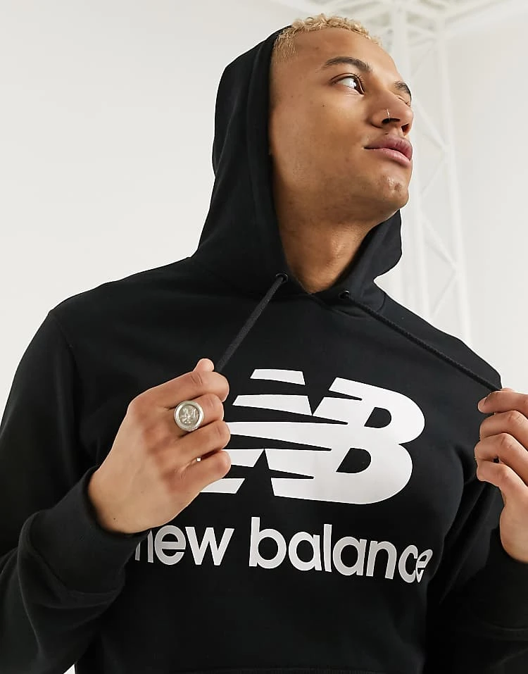 New Balance Large Logo Hoodie In Black For Men 5 New Balance Large Logo Hoodie In Black For Men - Image 3